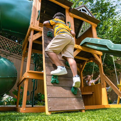 Laurel Retreat Swing Set – Installation Available